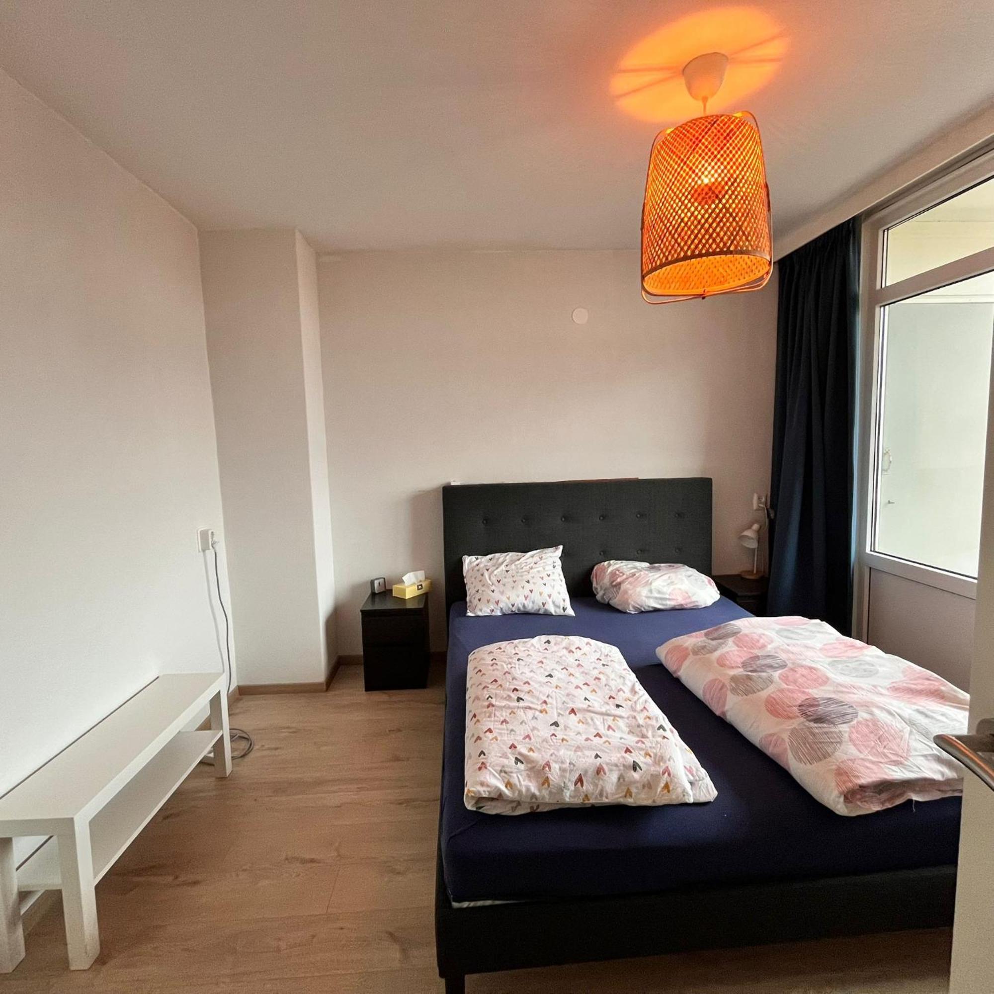 Apartment Lovely And Spacious In *